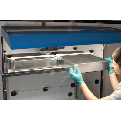 chemical_fume_hoods-chemfast-elite_filters_replacement_05